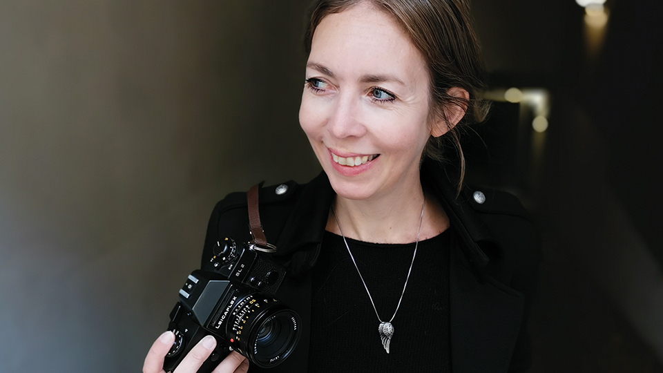Bild von Heike Bogenberger mit Kamera in der Hand