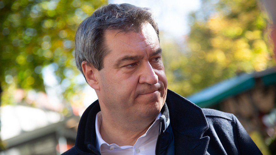 Markus Söder mit skeptischem Gesichtsausdruck.