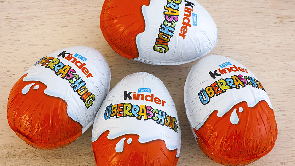 Vier Überraschungseier von Ferrero.