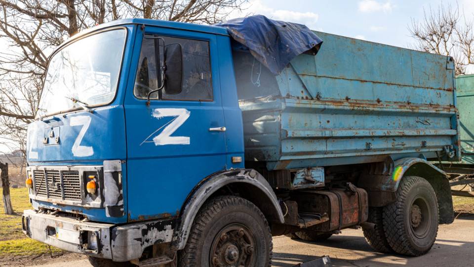 Z-Symbol auf russischem LKW