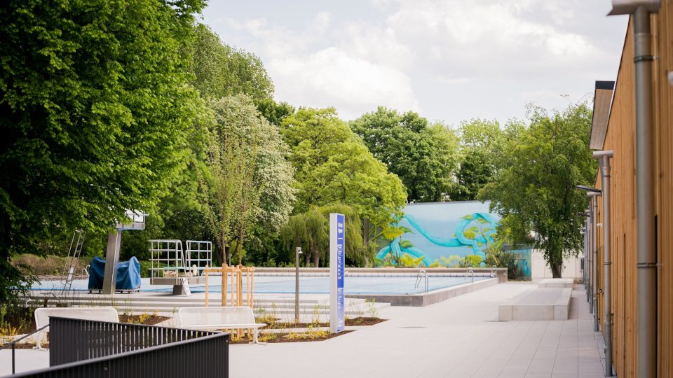 Schwimmbecken des Wöhrdbads