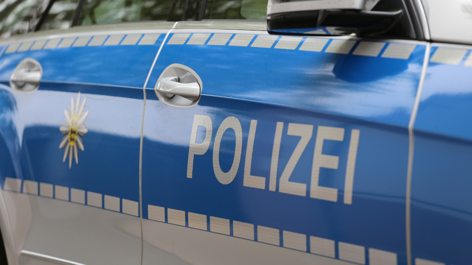 Detailaufnahme eines Polizeiautos