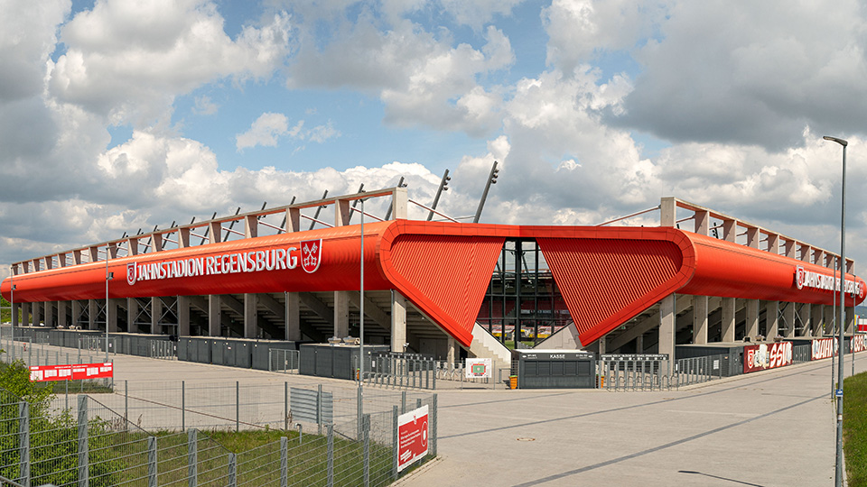 Außenansicht des Jahnstadions