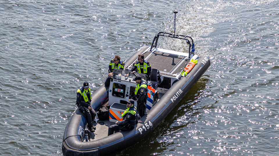 Polizeiboot im Einsatz