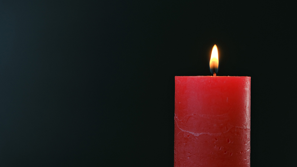 Rote Trauerkerze