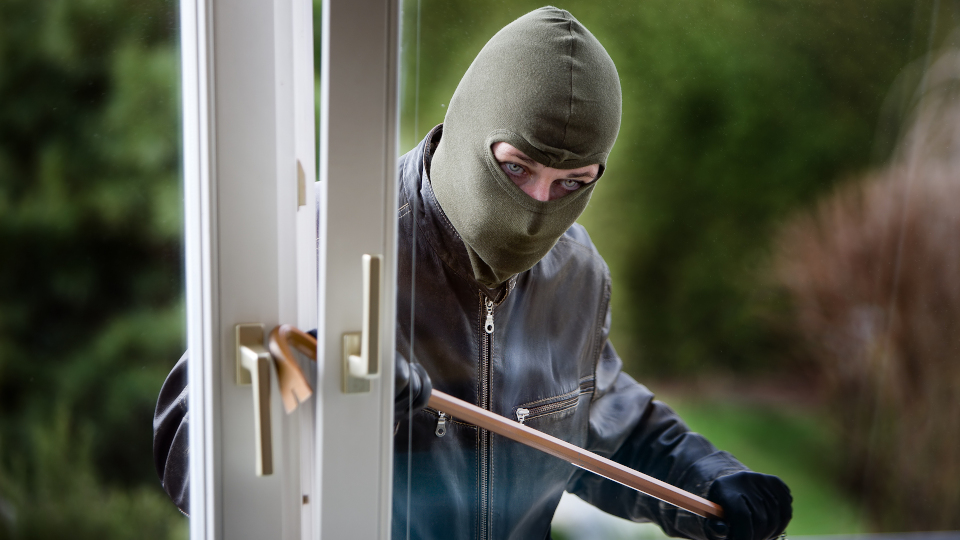 Sommerferien 2022 – Polizei Oberpfalz gibt Tipps zum Einbruchschutz