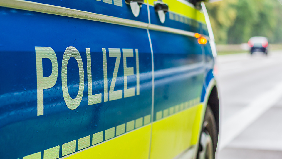Polizeiwagen in der Fahrt
