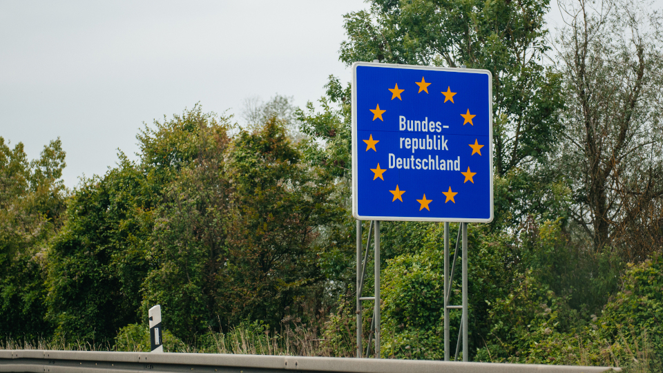 Trotz Fachkräftemangel: Deutsche skeptisch bei Einwanderungsregeln