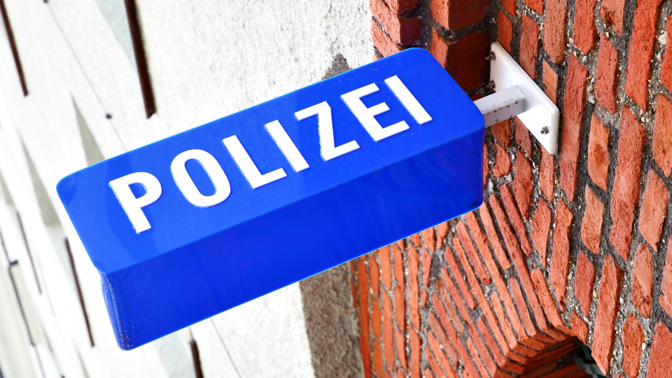 Ostbayern: Auslieferungshaftbefehl bei SUV-Fahrer festgestellt