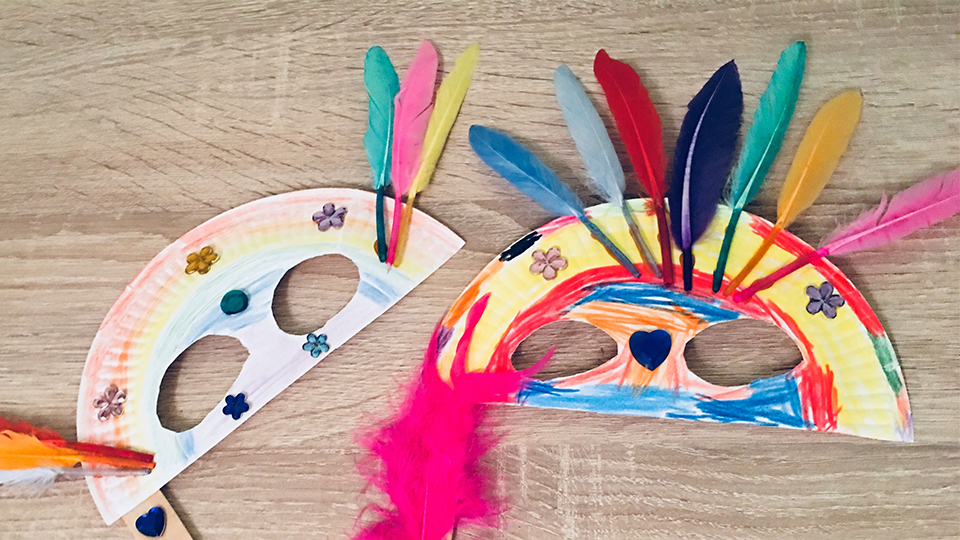 Fasching in der Stadtbücherei: Kinderschminken, Clowns und mehr