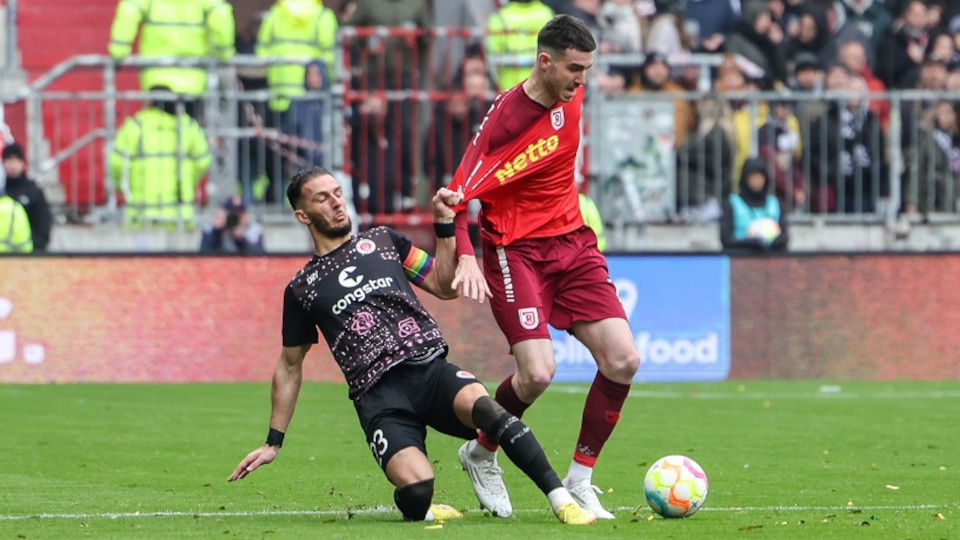 ssv jahn tritt auf der stelle st pauli weiter im aufwind 960x540 1