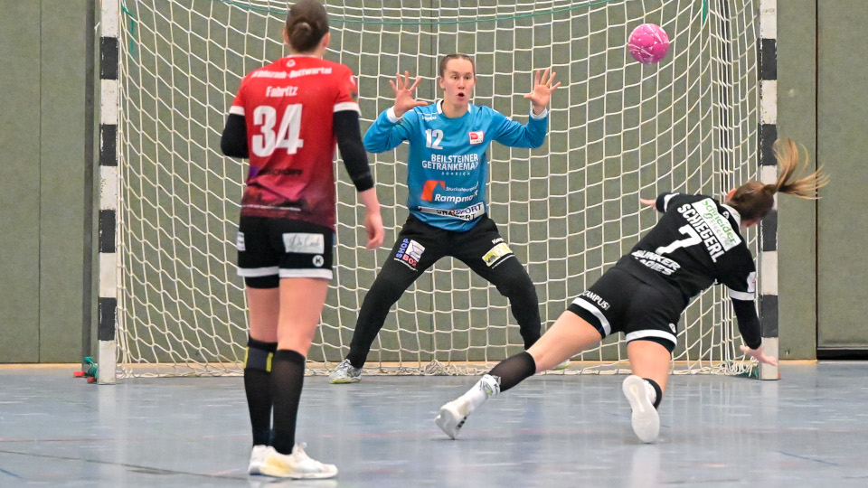 esv 1927 regensburg bunkerladies gewinnen in schozach 960x540 2
