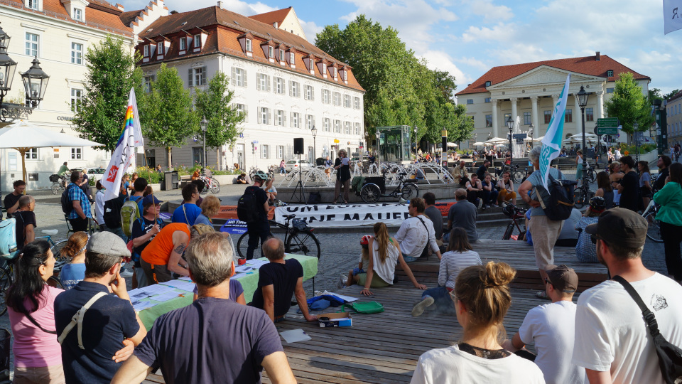 fluechtlingskrise im mittelmeer erneut proteste in regensburg 2