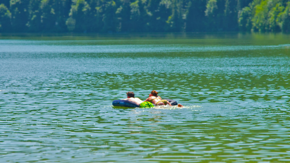 Sommerhitze: Tipps vom Notfallmediziner für sicheres Schwimmen