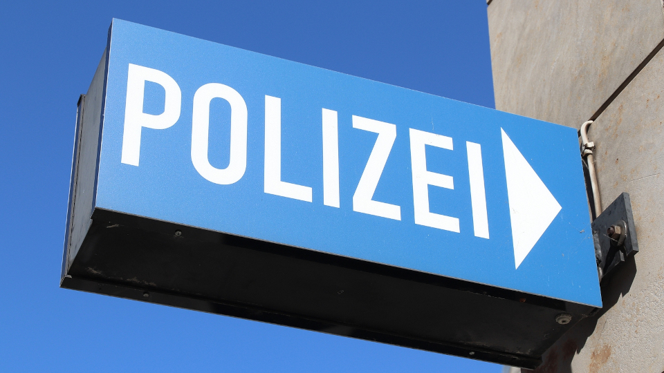 Regensburg: Raub von Handy und Rucksack im Stadtosten