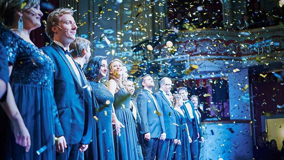 Spektakel der Stadt: Theater Regensburg lädt zum Theaterfest: Eindruck von einer früheren Eröffnungsgala