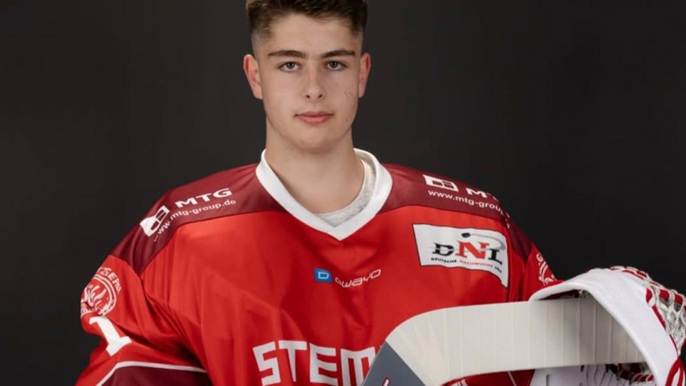 Neuer dritter Torhüter der Eisbären Regensburg Fabio Marx