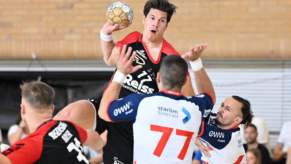 Rückraum-Links #17 Konstantin Singwald fand Lust am Spiel und am Torewerfen gegen HC Erlangen III