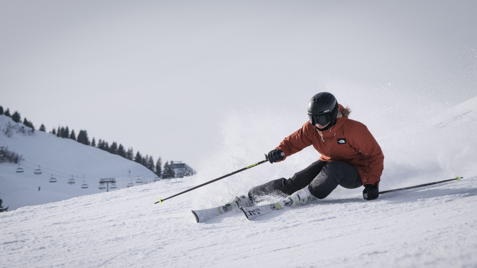 Ein Skifahrer