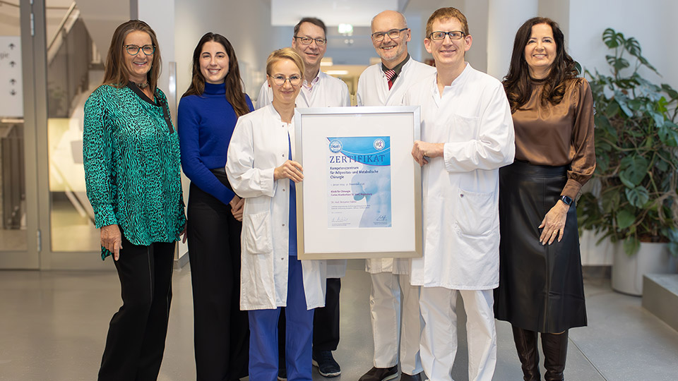 Das Team des Adipositaszentrums des Caritas Krankenhaus St. Josef in Regensburg mit den Ernährungstherapeutinnen 
