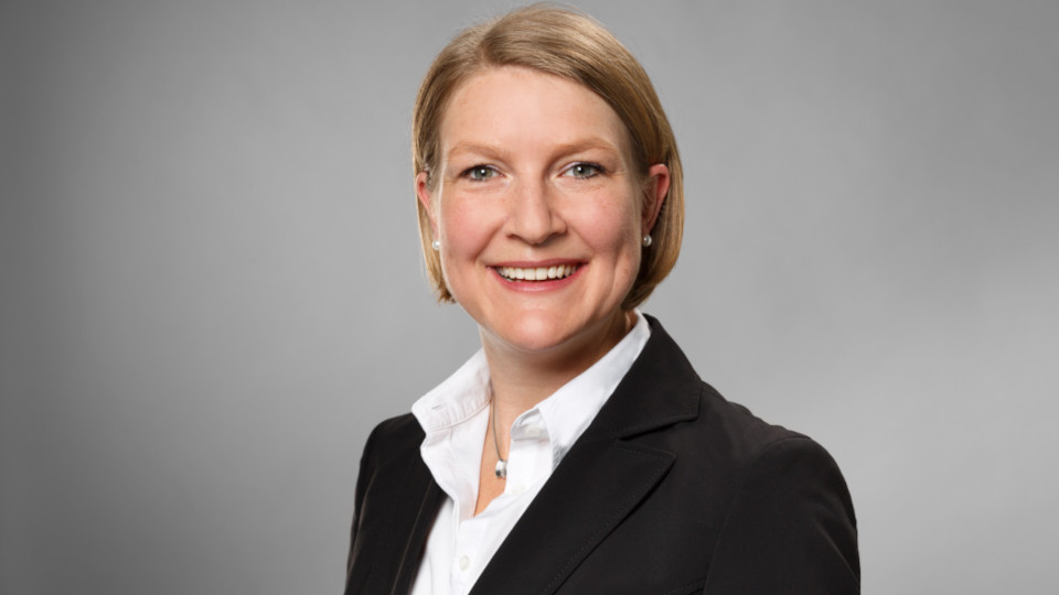 Ein Portrait von Frau Prof. Dr. Carina Braun