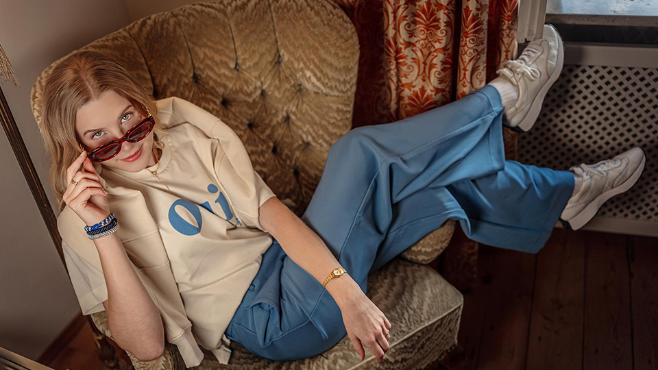Model Katalina in stylischem Outfit von pro:fashion