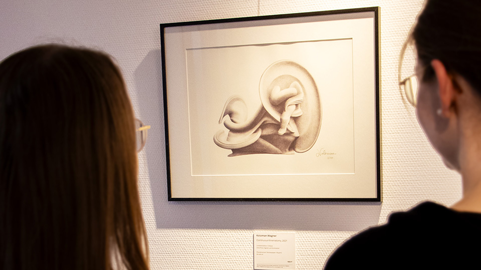 ausstellung zeitspuren im caritas krankenhaus st josef eroeffnet 960x540