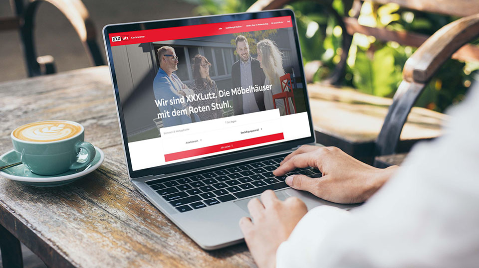 mitarbeitende im fokus xxxlutz launcht neues karrierecenter 960x540 2