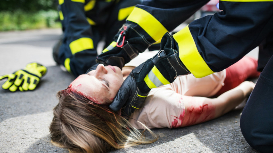 Einsatzkräfte üben einen Notfall