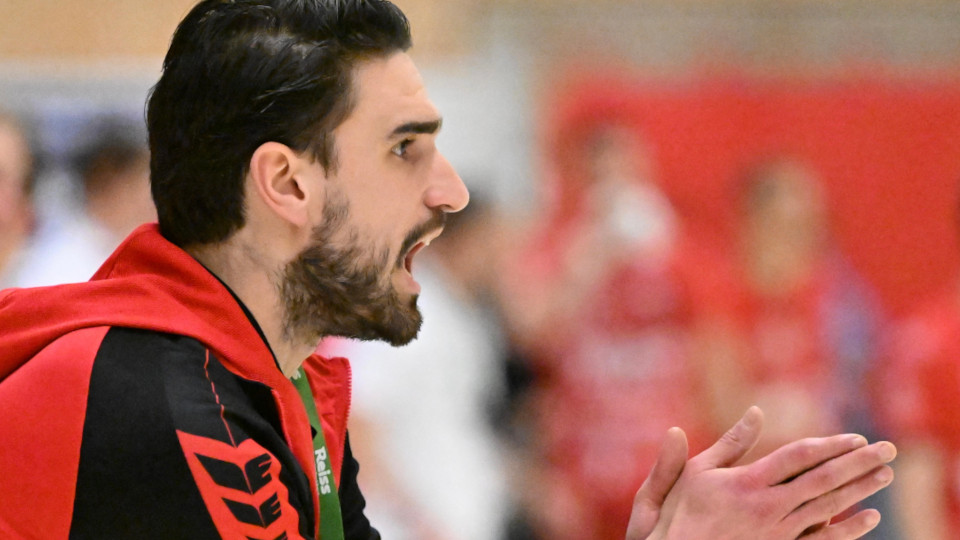 Adler Trainer Benjamin Herth 