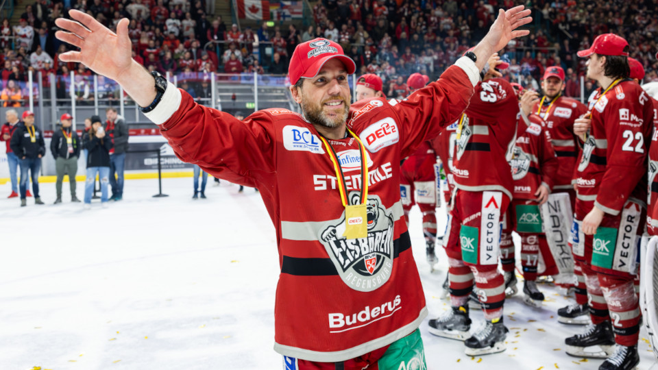 Stürmer Andrew Schembi