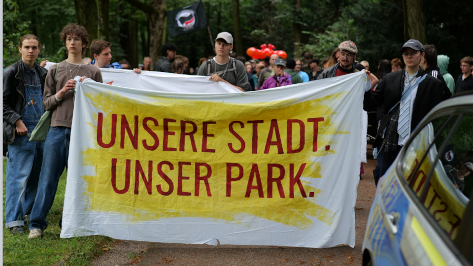 Demonstration im Park