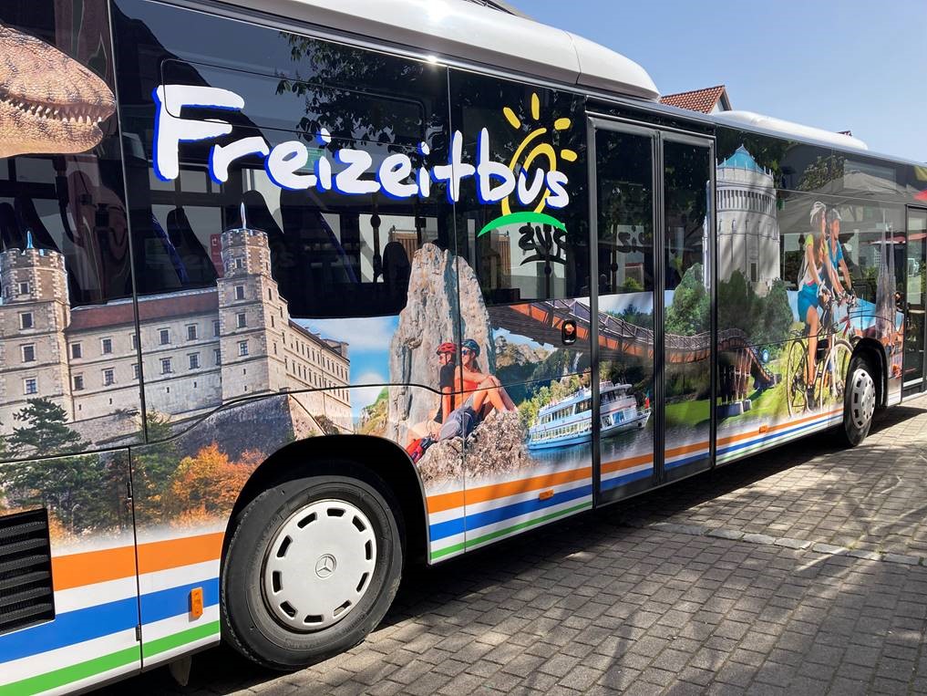Freizeitbus neues Design c Stefan Gruettner Landratsamt Kelheim