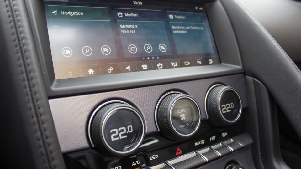 jaguar f type p380awd 2 960x540