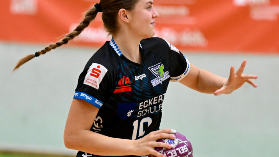 #10 Youngster Leni Goldbach sorgte beim letzten Heimspiel mit drei Siebenmeter-Treffern für einen guten Auftritt