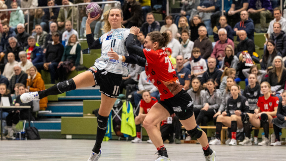 #11 Halblinks Nicole Lederer ist eine wichtige Stütze des Teams in der Abwehr und mit immer gefährlichen Aktionen im Angriff