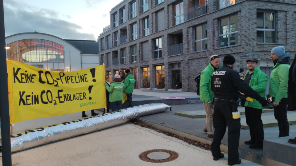 bundeskanzler in regensburg olaf scholz stellt sich den fragen der buerger 960x540 3