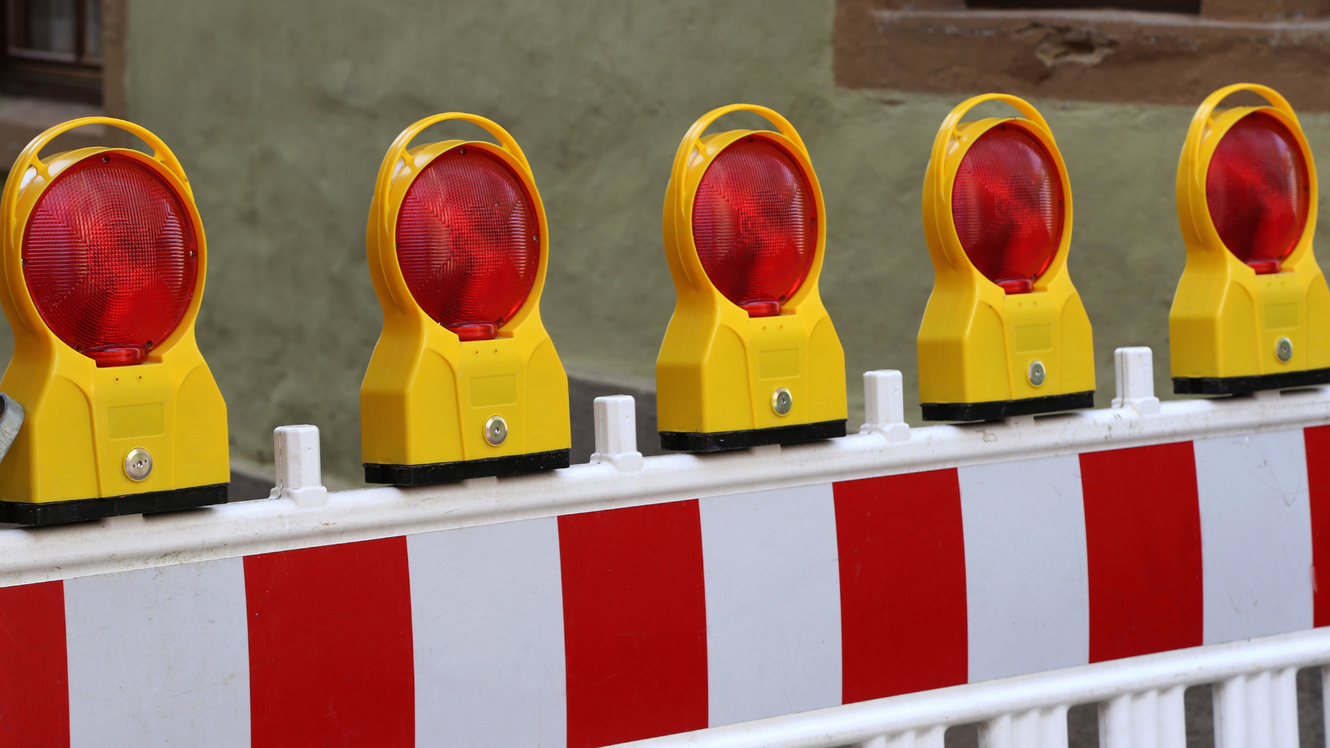 Symbolbild: Absperrung der Straße