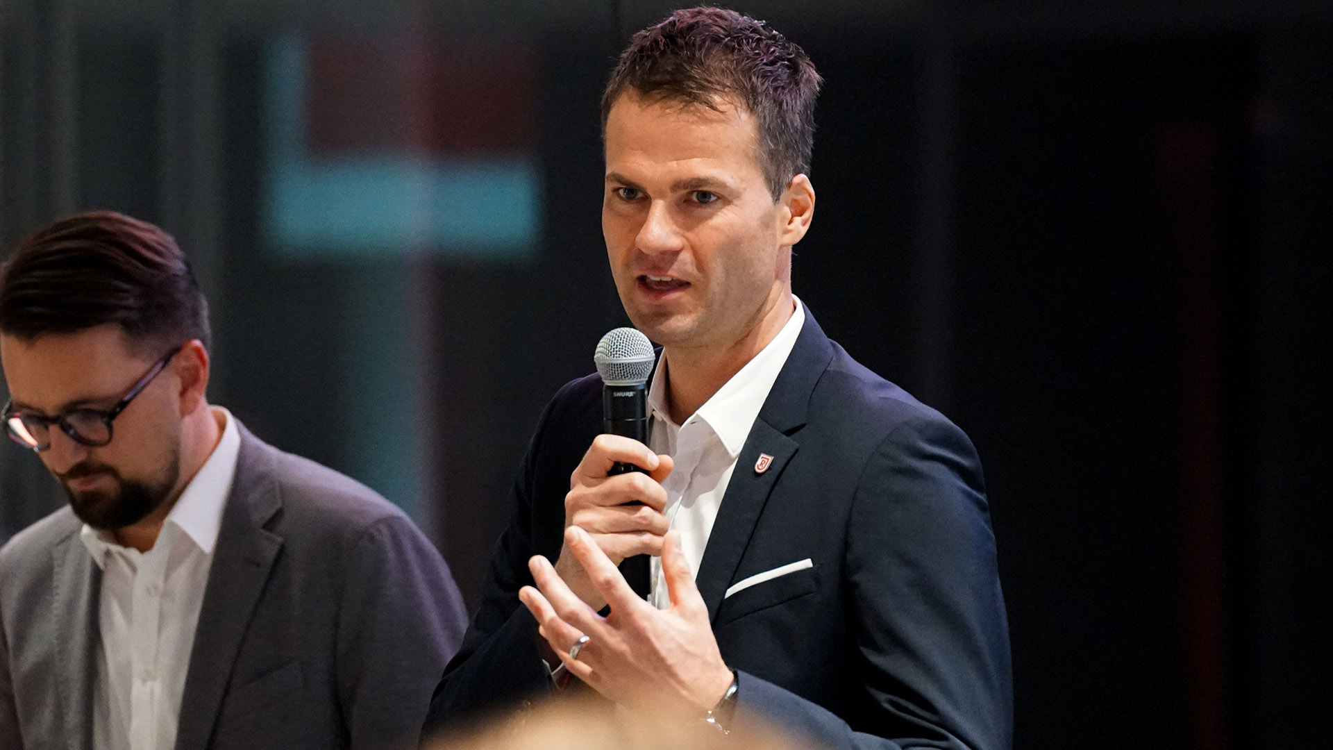 FUSSBALL KONGRESS findet im Jahnstadion Regensburg statt