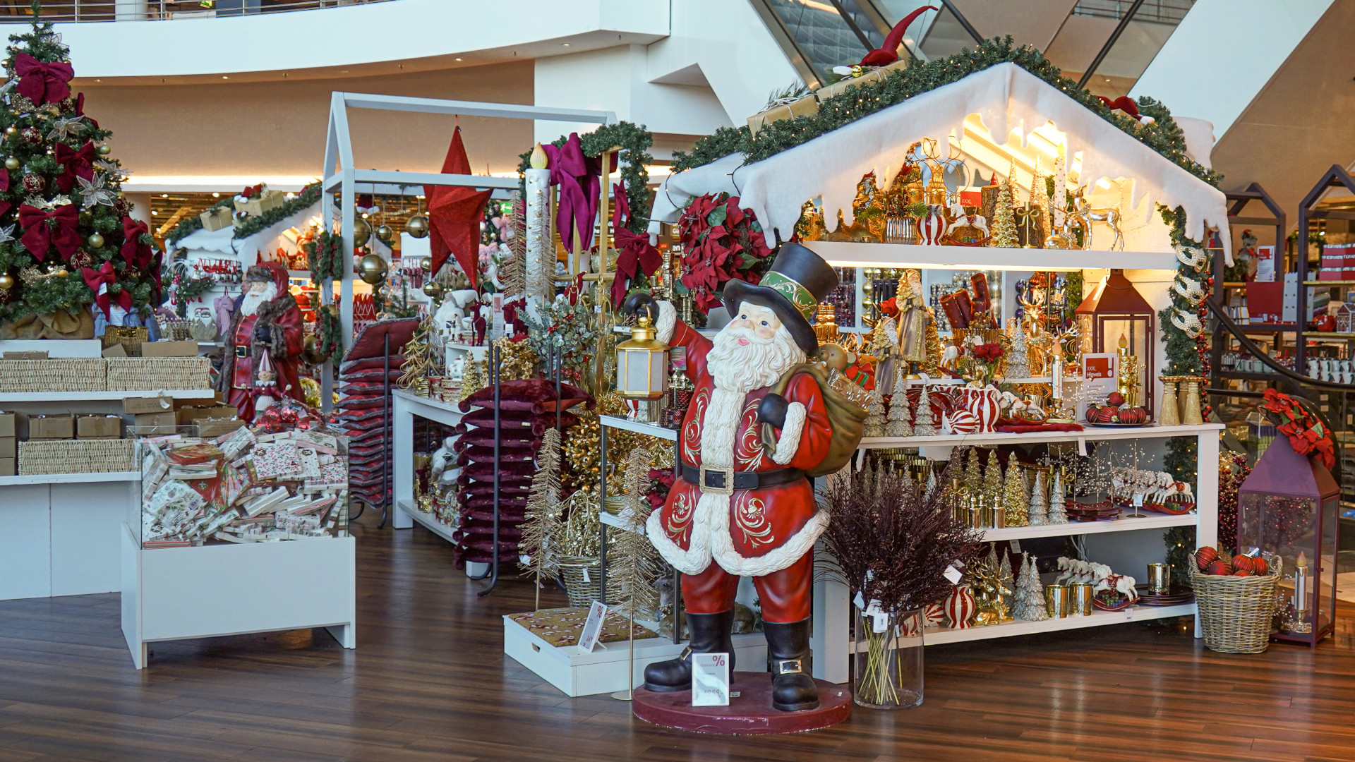 Dieses Jahr präsentiert XXXLutz vier Themenwelten auf dem Weihnachtsmarkt 2025.