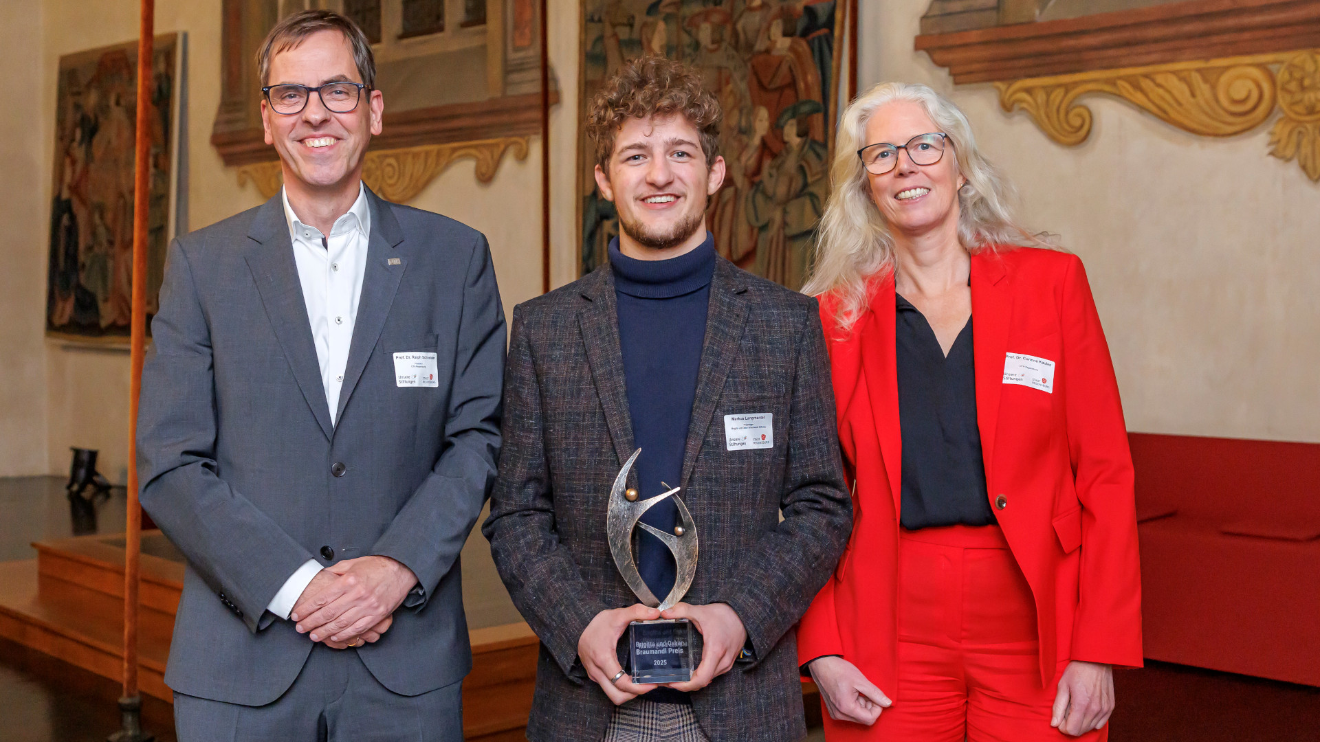 Gro-e-Ehre-OTH-Regensburg-Absolvent-mit-Braumandl-Preis-ausgezeichnet