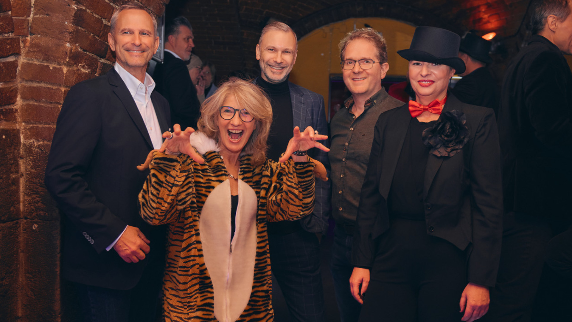 -So-ein-Zirkus-Elf-Jahre-Hotelverein-Regensburg-e-V-