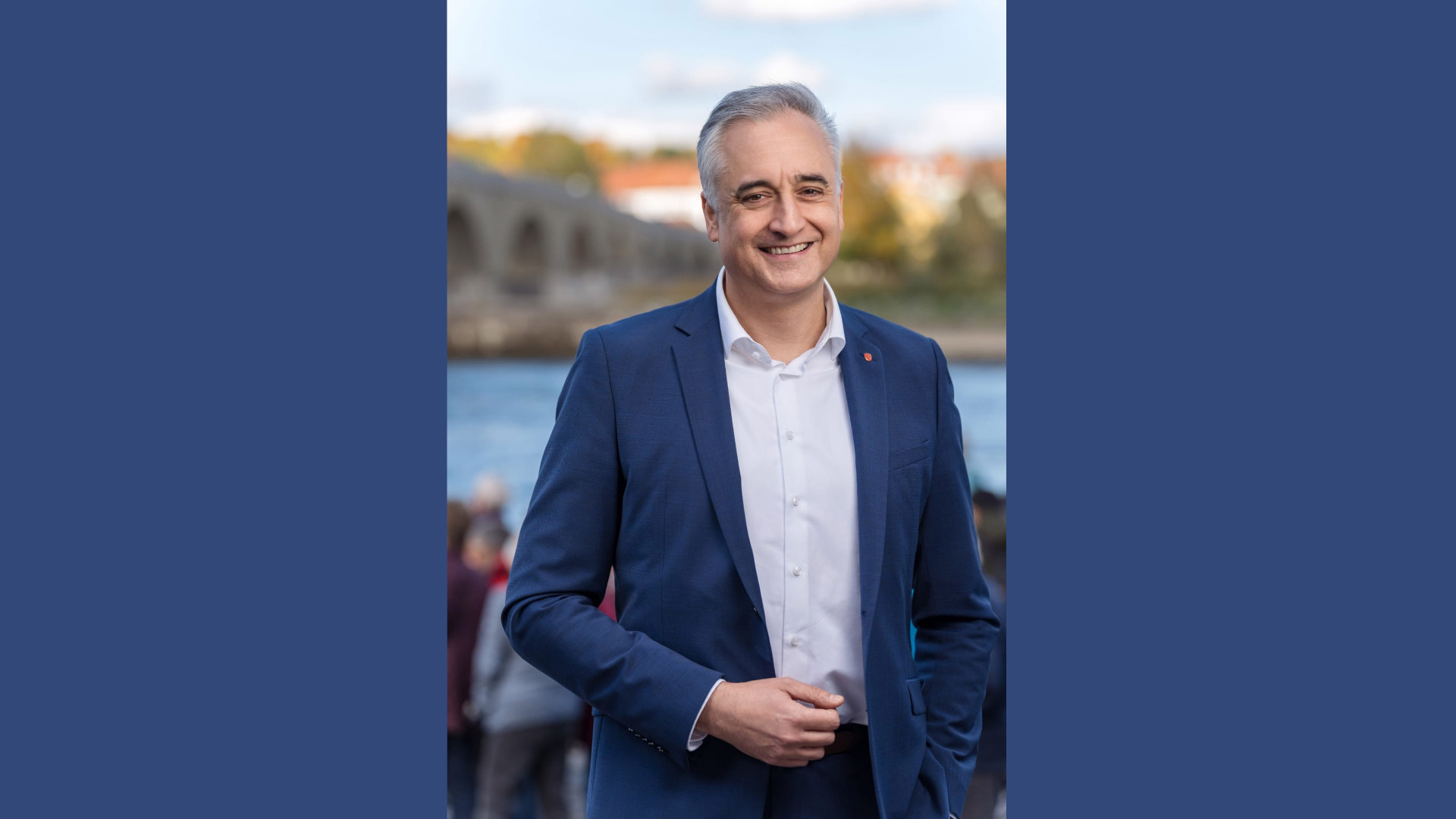 OB-Kandidat-Thomas-Burger-SPD-u-ert-sich-zur-Azubi-Wohnheim-Initiative