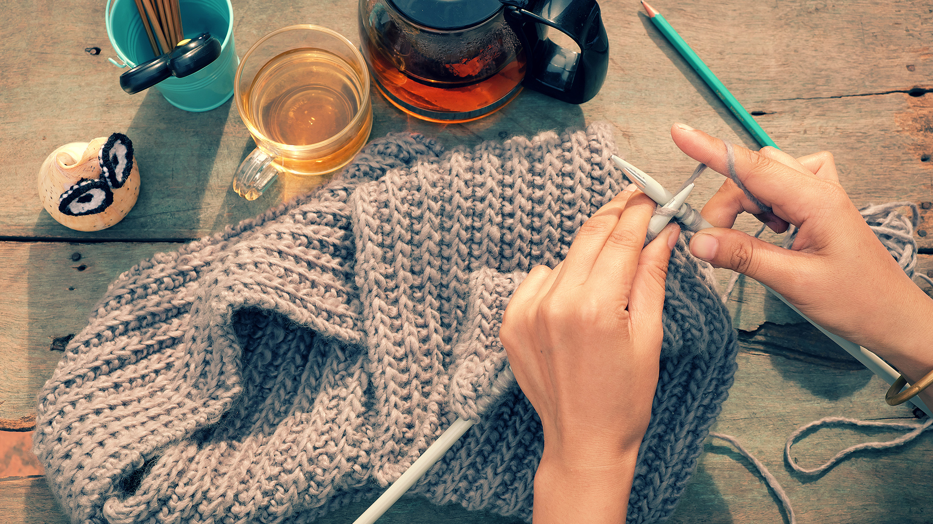 Entspannung-Kreativit-t-Gemeinschaft-diese-Intentionen-stecken-hinter-Stricken