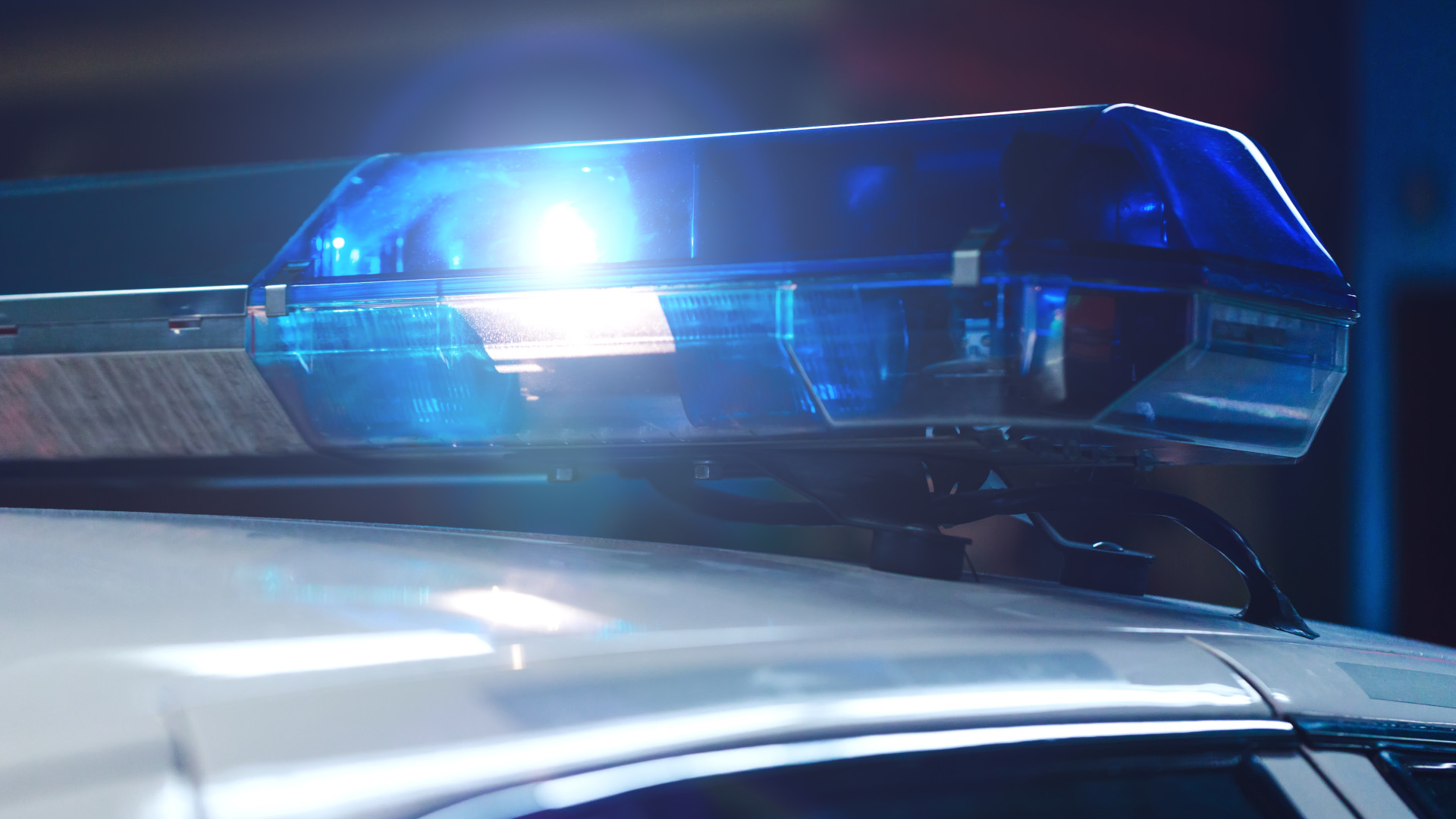 Nach-t-dlichem-Unfall-in-Beratzhausen-Polizei-sucht-41-j-hrigen-Tatverd-chtigen