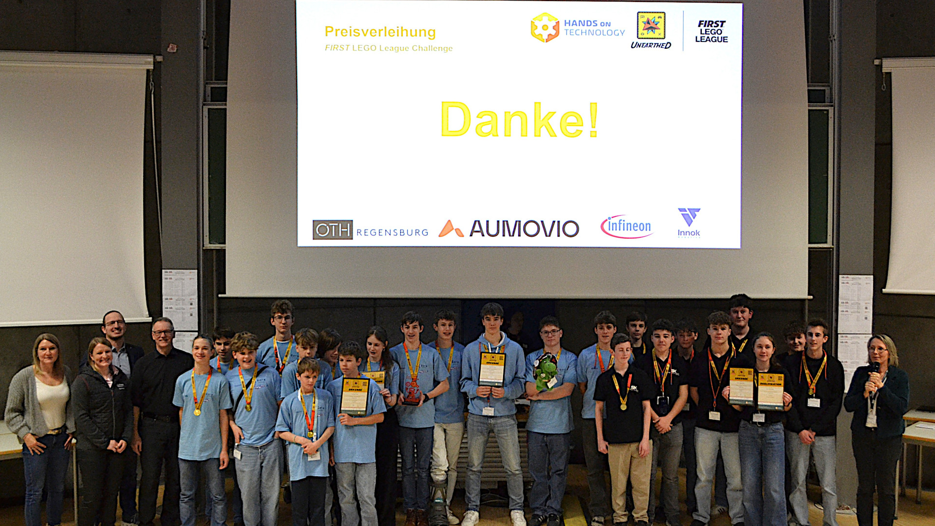 Die Teams GarsControl Senior (Gymnasium Gars am Inn) und RTG-NextGeneration (Regental-Gymnasium Nittenau) qualifizierten sich für den nächsten Wettbewerb 