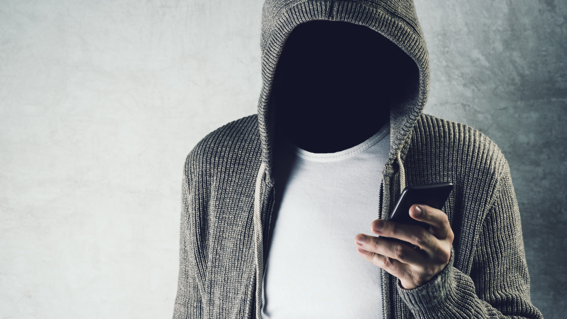 Symbolbild: Mann am Handy