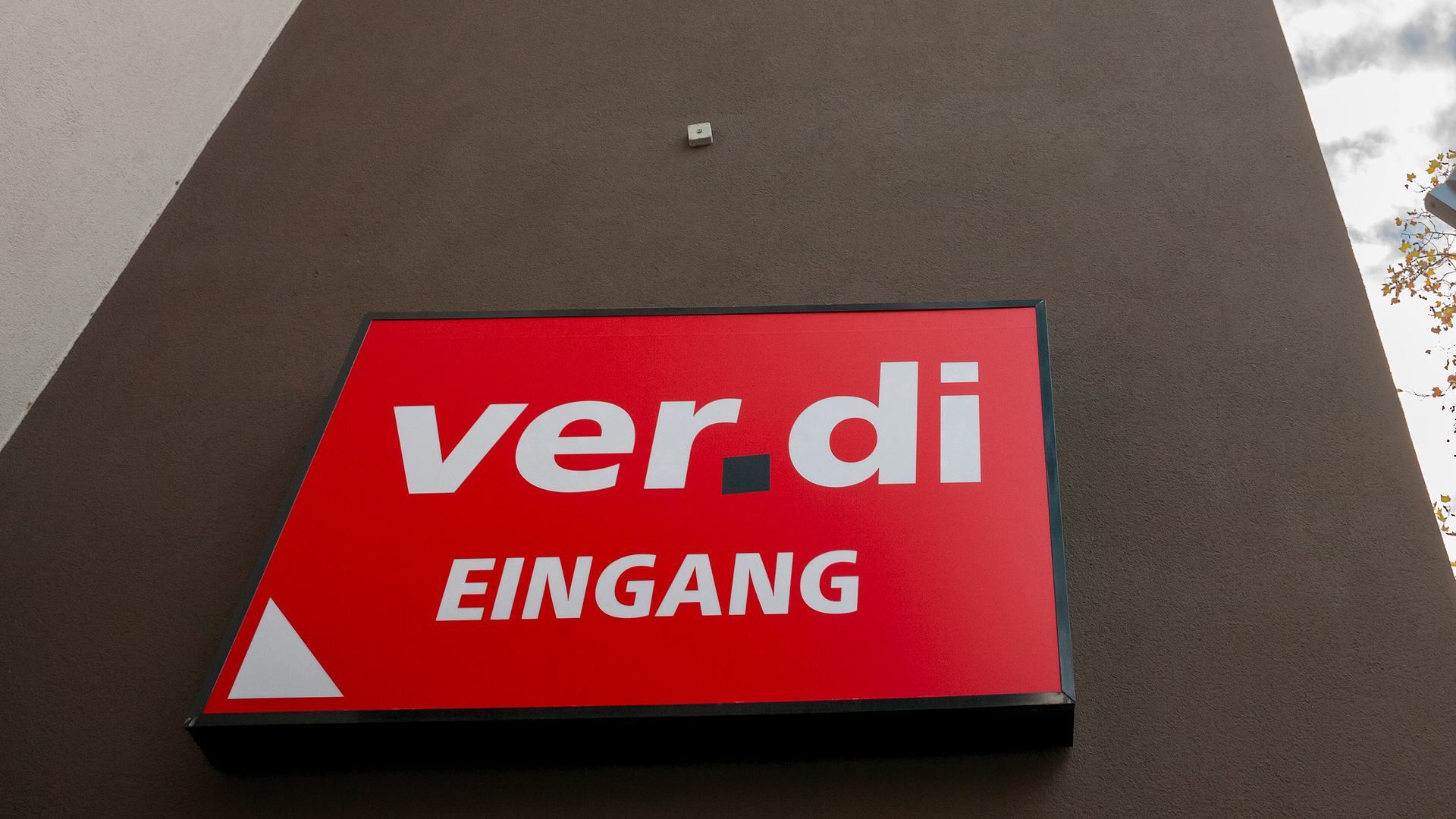 Ver.di Logo von ihrem Büro in Dortmund