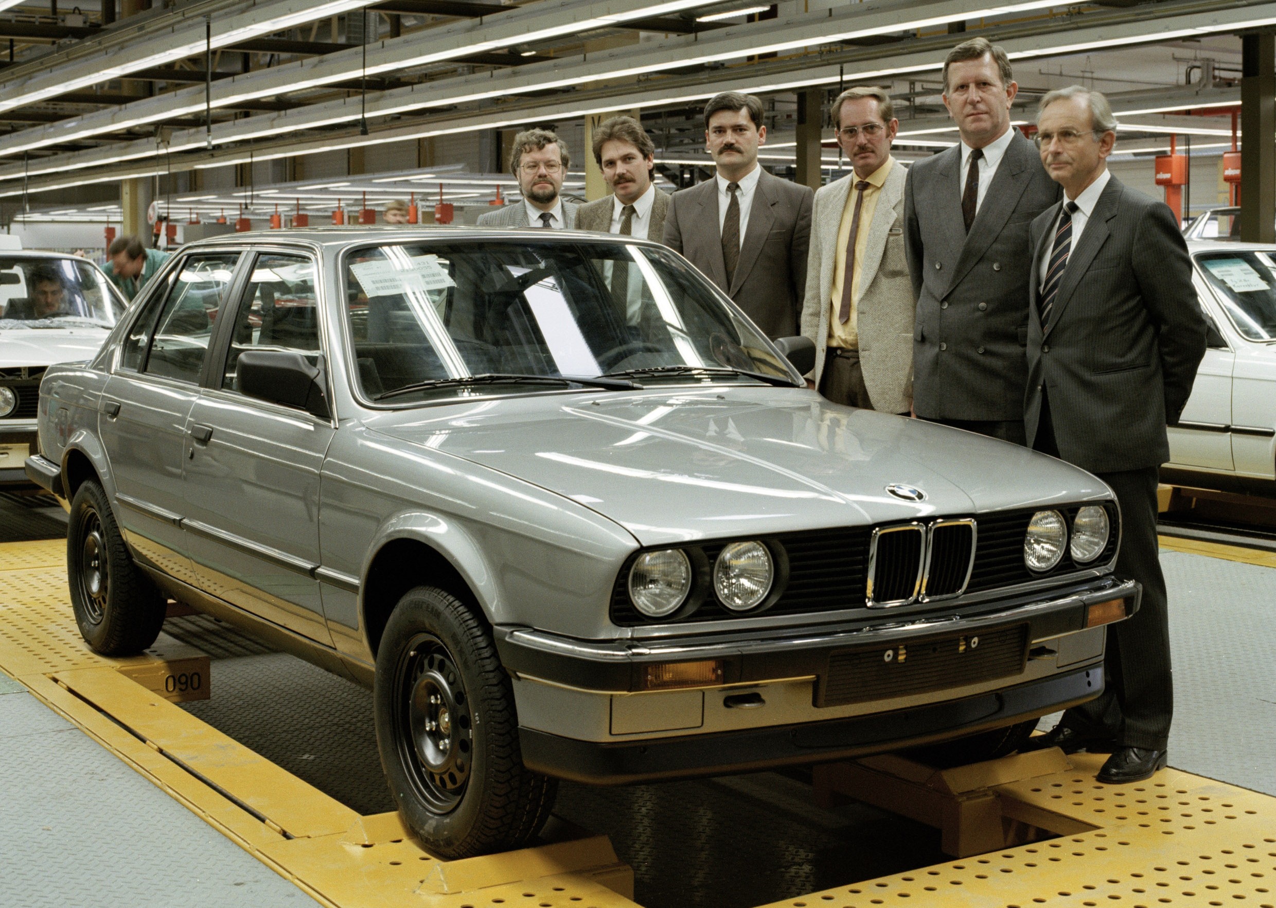 Bild2 40 jahre bmw group werk regensburg jubilaeum trifft rekordproduktion