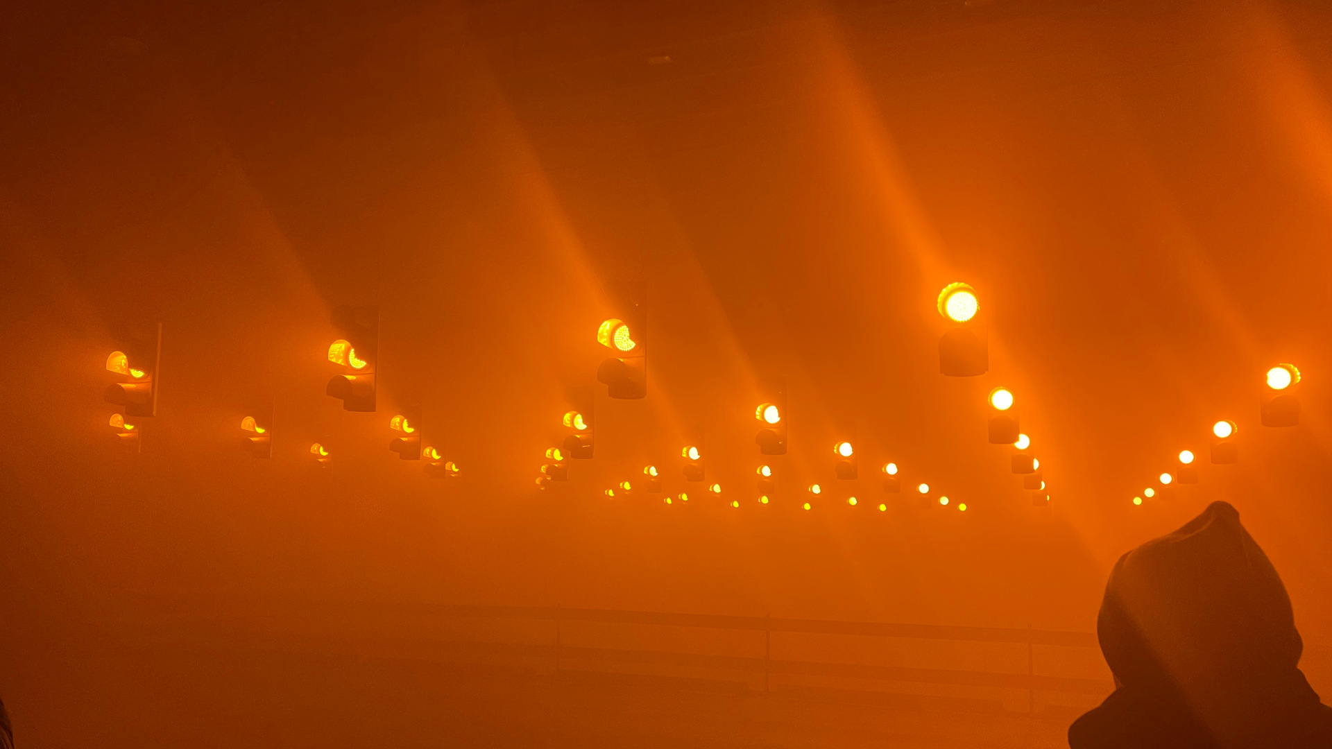 wenn licht geschichten erzaehlt das sagen die kuenstler hinter re light 6